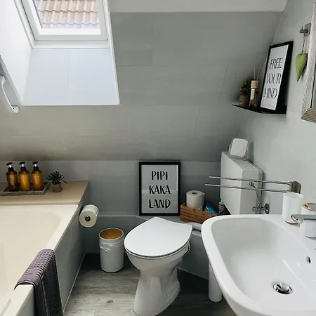 דירה Dachterrasse Mit Muehlenblick 3zkb אמדן